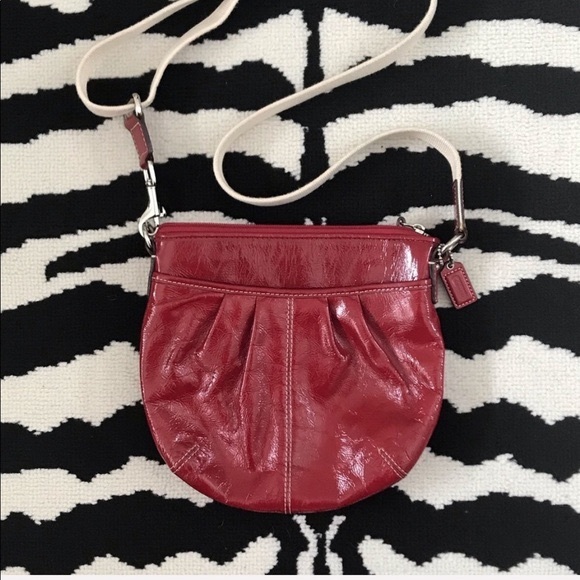 Coach Red Patent Pleated Swing-pack Bag - Picture 1 of 6